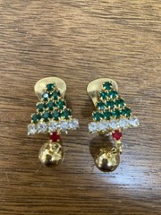 Vtg 60s Christmas Wreath Brooch & Matching Tree Clip-On Earrings Rhinestone Set