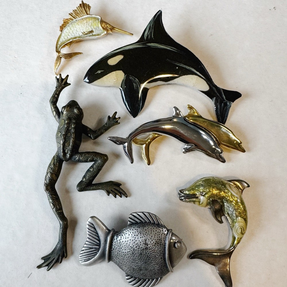 Vintage Sea Life Brooch Lot 7pc JJ Frog Liz Claiborne Dolphins Orca Fish Ocean