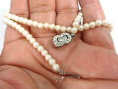 Antique Art Deco Faux Pearl Choker Dainty Rhinestone Clasp Granny Core 14.5″