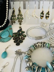 Jewelry addicts! Vintage Estate Costume AVON MONET 925 SOUTHWESTERN 89pc Lot