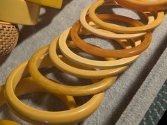 18 Vintage Bakelite Butterscotch – Yellows – Carved – Shaped – Many Tones!
