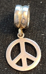 Vtg Sterling Silver PEACE SIGN EURO BEAD #11 Bracelet Charm, 1.03g, 7/8 in