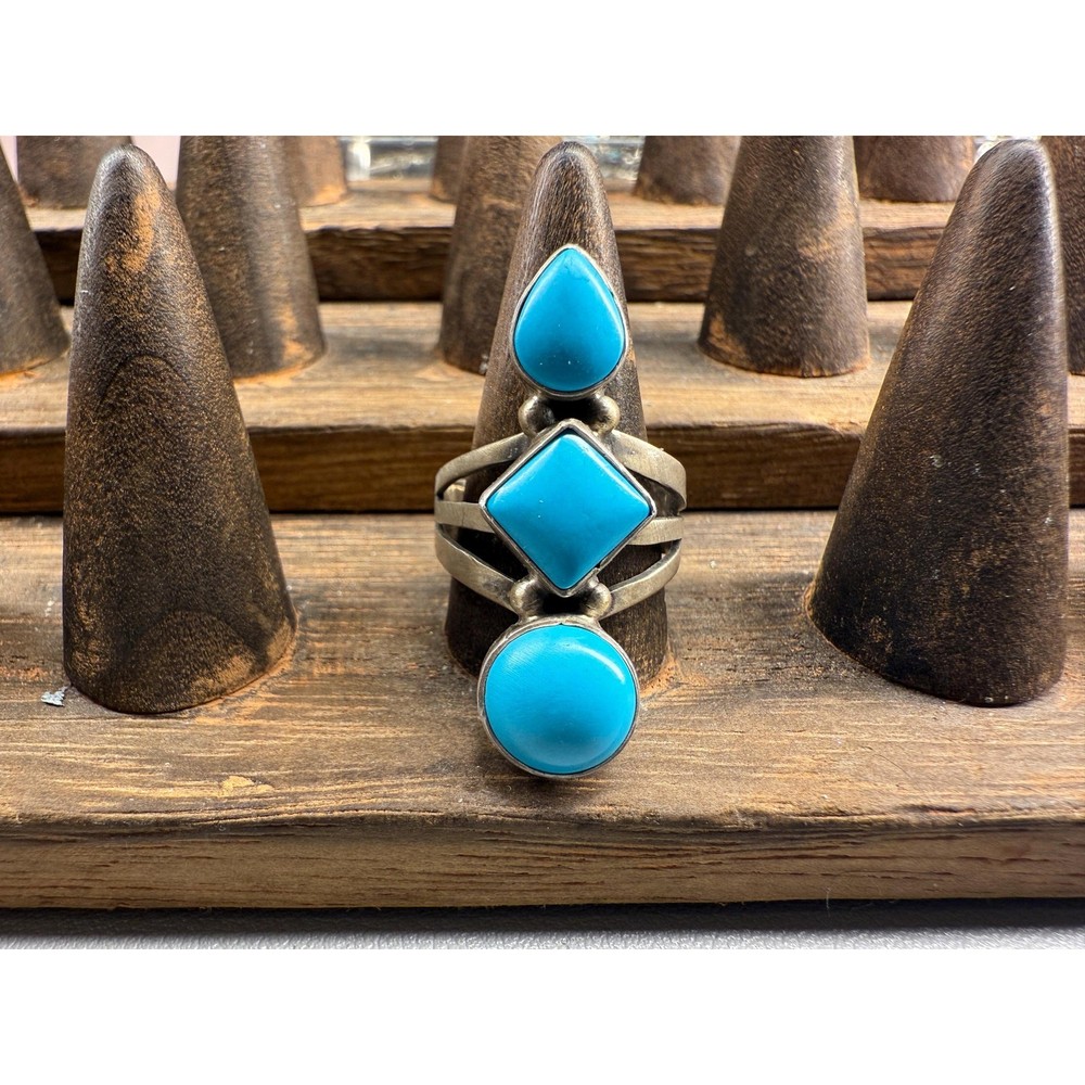 Vintage Native Sterling Silver Triple Turquoise Ring – Size 7