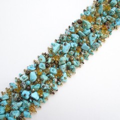 Faux Turquoise Nugget Bead Bracelet Goldtone Seed Beads Magnetic Closure 6.75in