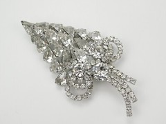HIGH END Clear Glass Rhinestone 3D Effect Statement Brooch 4″ Unsigned Designer