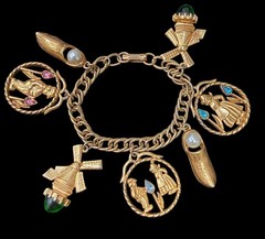 Vintage Florenza Signed Dutch Holland Gold Tone Charm Designer Bracelet!