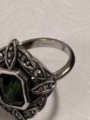 Vintage Avon Royal Essence Faux Emerald Marble Ring Marcasite Size 5 NOS 1970s