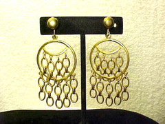 Vintage Gold Tone Chandelier Hoop & Wire Ovals Clip Earrings