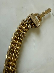 Vintage Gold Tone Chunky Link Bracelet Textured Squares Fold Over Clasp 7.5”