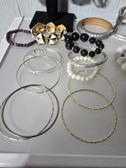 Mixed metal materials lot of 34 bracelets