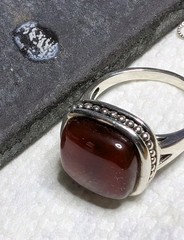 Signed Vtg Sterling Silver Square Carnelian Ball/Bead Design Split Shank Ring