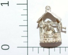 Vintage MOVING Sterling Silver Wishing Well Bracelet Charm 4.2g
