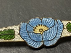 ANTIQUE BLUE WHITE GREEN GUILLOCHE FLORAL 2.5″ BAR BROOCH N389