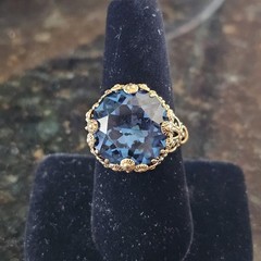 VTG RING Gold Wash Blue Glass Sapphire Cocktail Dome Sz 8.5