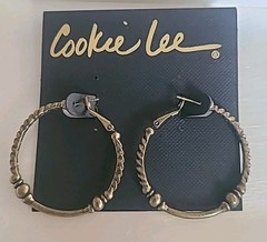 Vintage NOS Carded Cookie Lee Earrings Brasstone Hoops