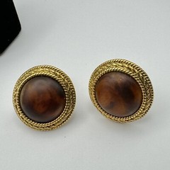 Vintage White Stag Goldtone Metal Amber Colored Round Clipping Earrings