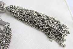 Vintage Cable & Curb Chains 5.5″ Tassel Pendant Necklace Silver Plate Onion Bead