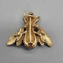 Vtg BB Bee Brooch Gold Tone Scatter Pin Bug Insect Watercolor Enamel Style Read