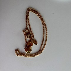 VINTAGE ESTATE SIGNED LIZ CLAIBORNE GOLD TONE 42″ NECKLACE!