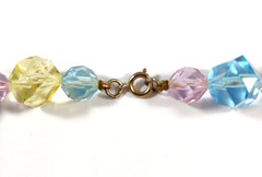 Vintage Pastel Faceted Acrylic Glass Berries Leaves Bead Necklace ~ 35 inches
