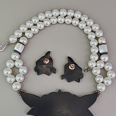 Vintage Lee Sands Beaded Necklace Pierced Earrings Set Latus Flower MOP White