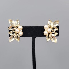 Vintage Judy Lee Climber Clip on Earrings Gold tone Leaved Faux Pearl Rhinestone