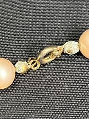 VINTAGE 10MM FAUX PEATL BRACELET 7.25”