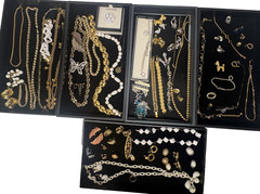 Vintage NAPIER JEWELRY Lot – Necklaces Bracelets Earrings Brooches Pendants