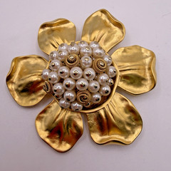 Givenchy Flower Brooch Huge Gold Tone Faux Pearl 3.25″ Givenchy Paris New York