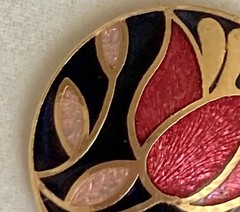 Vintage Fine Enamel Round Stud Earrings Floral Red Black Gold .50in Ladies 5.3g