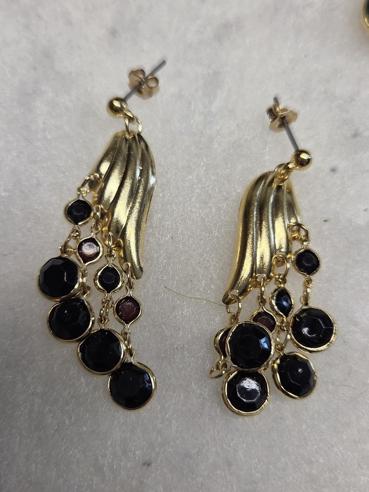 Vtg gold tone pierced Bezel Tassel Earrings