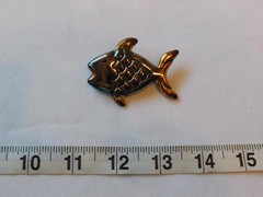 Vintage Unbranded Silver and Gold Tone Pendant / Brooch Pre-owned