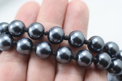 Long 44″ high quality faux 10mm black pearl knotted strand rope necklace