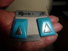 MEDICI RECTAGLE 1” L X 3/4” W AQUA BLUE & SILVER TONE PIERC EARRINGS #20/1