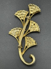 Unmarked Rhinestone Elegant Brooch / Pin (Loose Back) See Pics