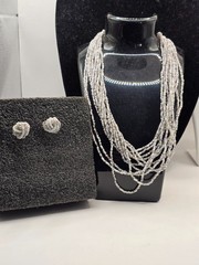 Vintage sead bead necklace and earring set