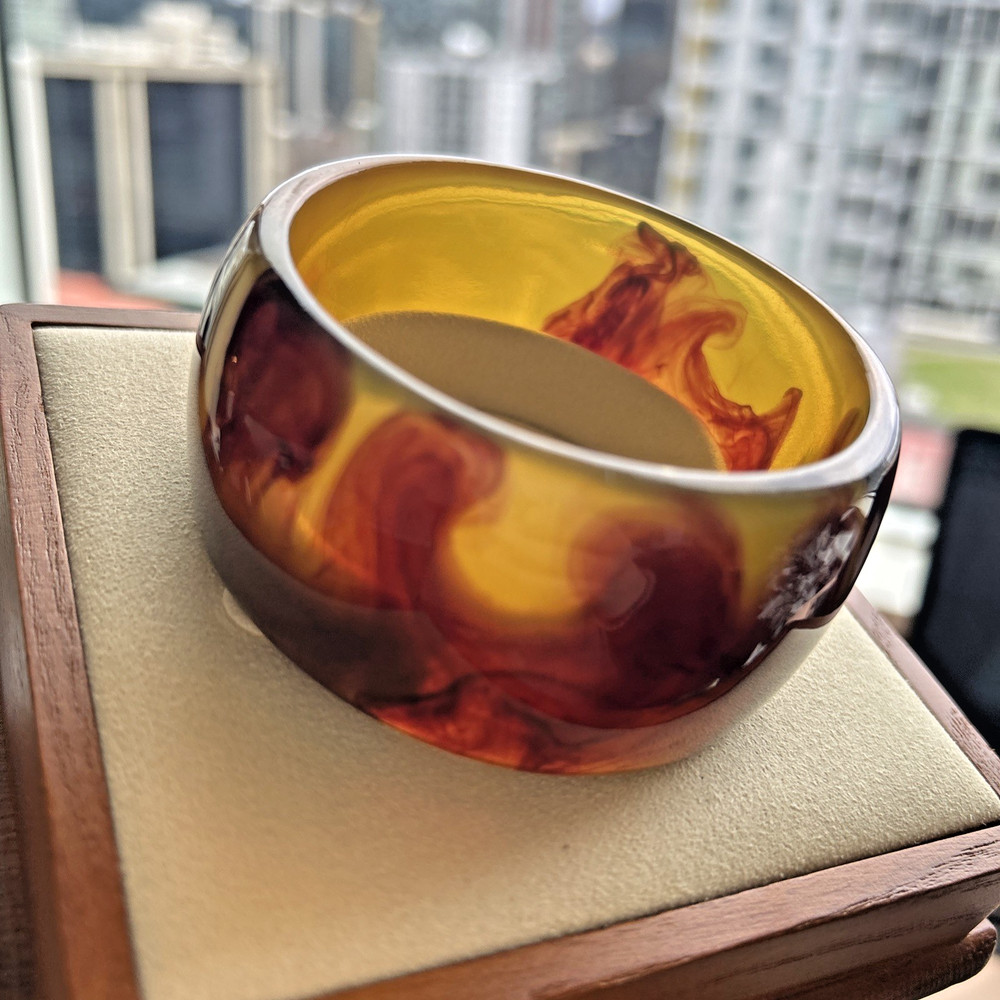 Vintage Bangle Bracelet Plastic Acrylic Lucite Apple Juice Swirl Wide Funky