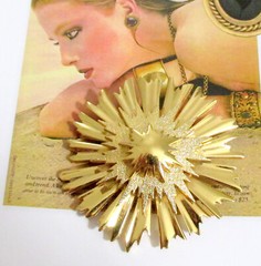 VTG LARGE 2 1/4″ SPIKY MONET GP TIERED “STARBURST” DOMED BROOCH PIN RUNWAY EXC