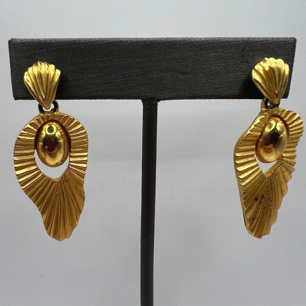 Casual Corner Dangle Pierced Earrings Brushed Shiny Gold Tone Door Knocker Drop