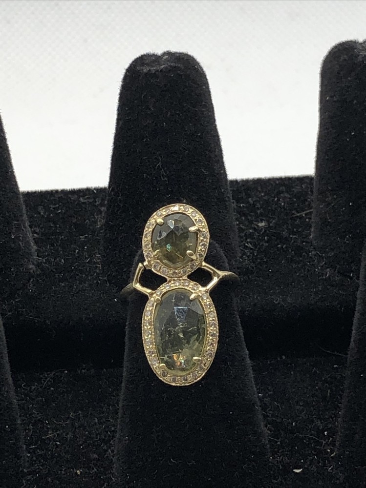 Vintage 14K Yellow Gold Quartz 2.25CTW Ring with Diamonds Accent 0.25CTW 2.6gr.