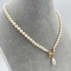 Vintage Faux Pearl Teardrop With Gold Tone Bow & Crystal Rhinestone Bib Necklace