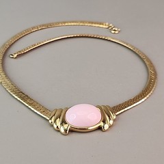 Vintage Trifari Necklace Pink Pendant Gold Tone Herringbone Chain 16.5″