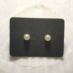 Vintage 14K Yellow Gold 2.5mm Freshwater Pearl Stud Earrings