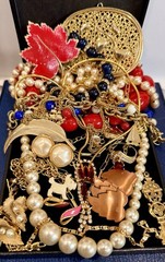 Vintage Estate Costume Jewelry Lot! MONET, NAPIER and more!