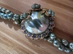 Vtg Necklace Faux Pearl Rhinestone – choker style -appro. 16 inches