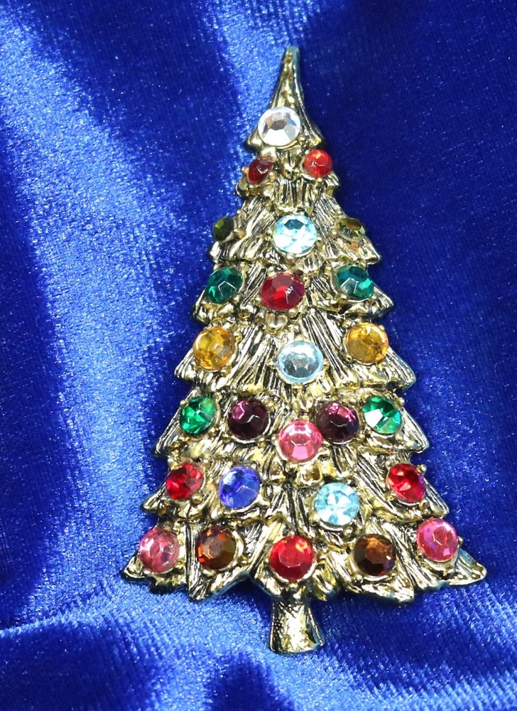 RHINESTONE CHRISTMAS TREE Vintage Gold Tone Brooch Pin