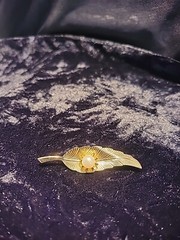 Vintage Gold Tone Brooch Leaf Feather White Bead Prong Ornate Jewelry Costume