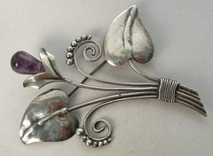 Modernist Vintage Sterling Handwrought Handmade Fllower Cabochon Amethyst Pin