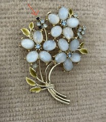 Lot Of 14 Vintage Miscellaneous Unsigned Brooches Pins Jewelry $3.57 Per Brooch