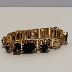 Vintage 1950’s Black Onyx Faceted Crystal Link Bracelet Fit a 6.5” Wrist. J-41